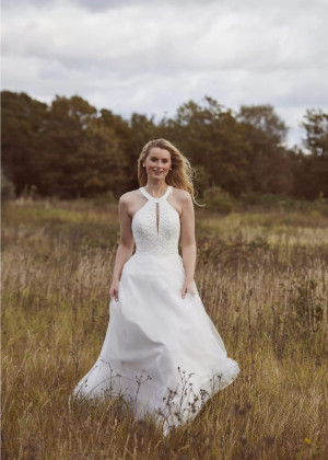 Halter Neck Ivory Lace Tulle Boho Wedding Dress Halter Neck Ivory Lace Tulle Boho Wedding Dress